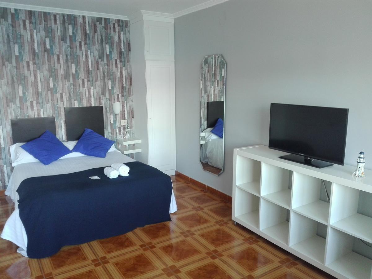 Aparthotel Corcubion Playa De Quenxe Eksteriør bilde