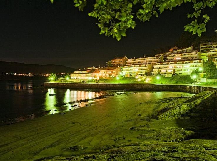 Aparthotel Corcubion Playa De Quenxe Eksteriør bilde