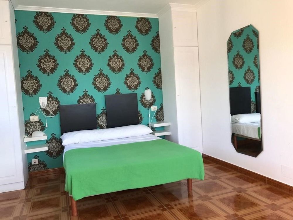 Aparthotel Corcubion Playa De Quenxe Eksteriør bilde